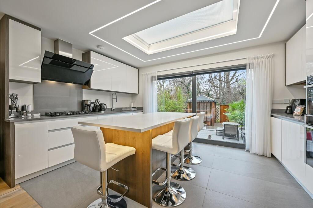 TEC - 55 Dobson Close - Kitchen3 (1).jpg