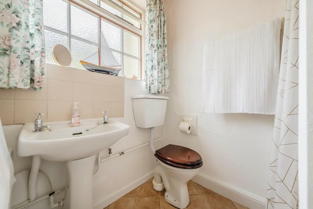 Ground Floor Show...