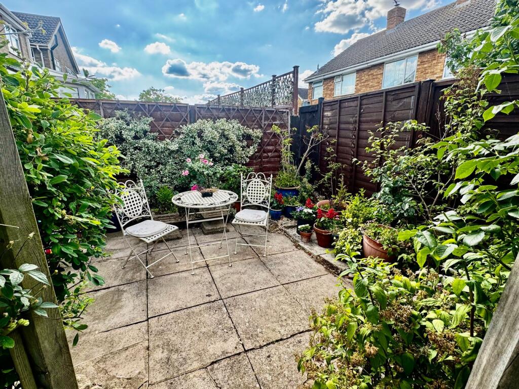 Seatin &amp; Patio Area