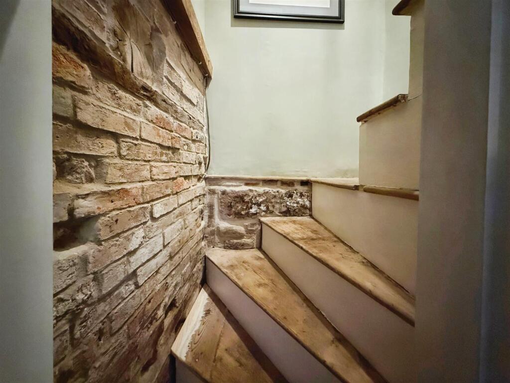 Stairs Off