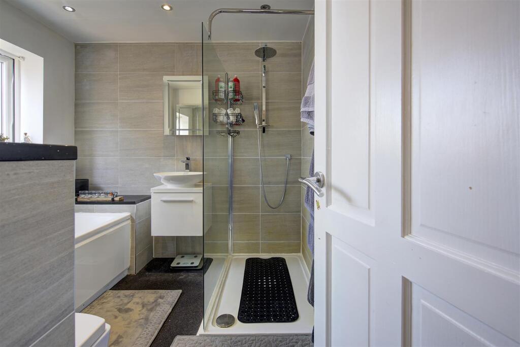 27 Shefford Crescent winstanley WN3 6LF-36.jpg