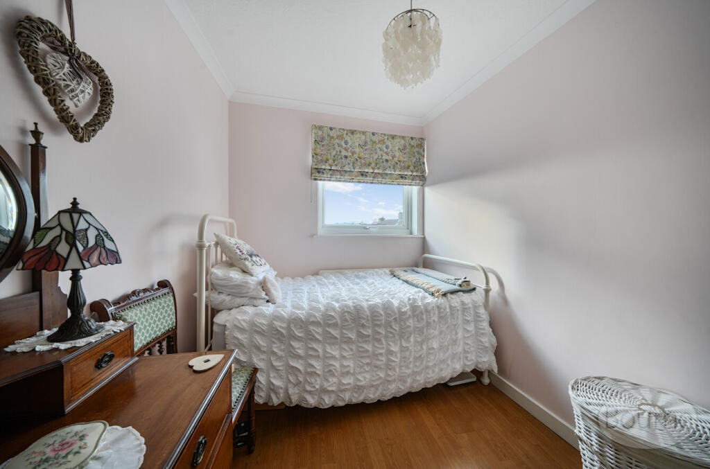 438c20a1-1d3d-41f...