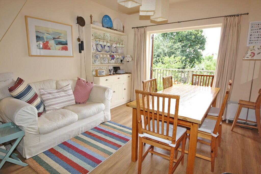 Kit/Breakfast Room