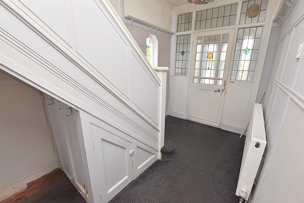 RECEPTION HALLWAY