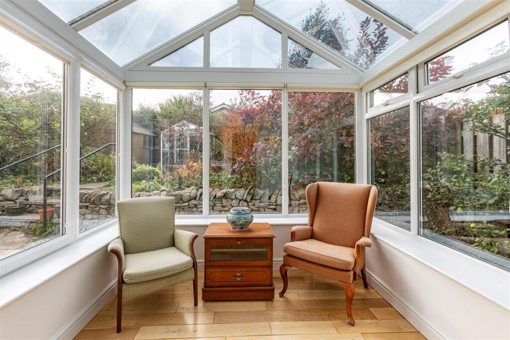 2 Waverley Gardens Darnick 19.JPG