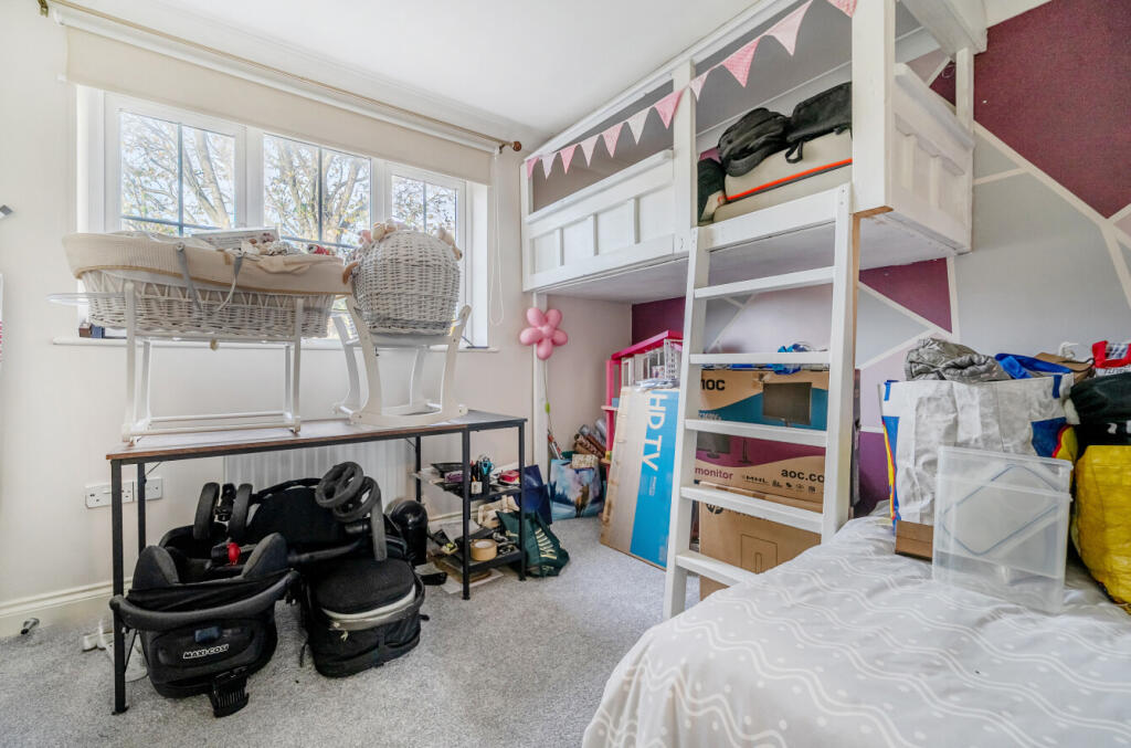 1376884-14-6915f7...