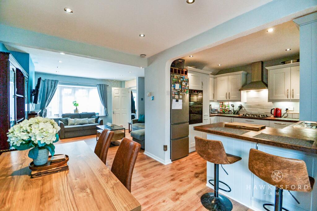 Staple Close, Sittingbourne - Dining area