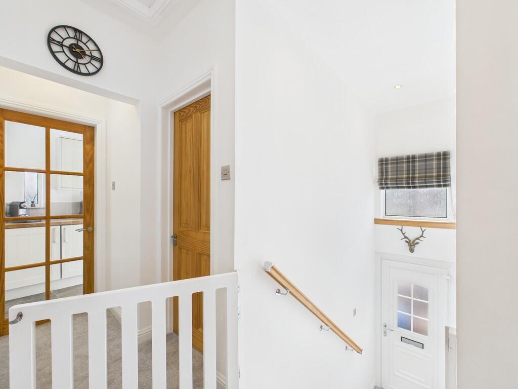 CAM05526G0-PR0038...