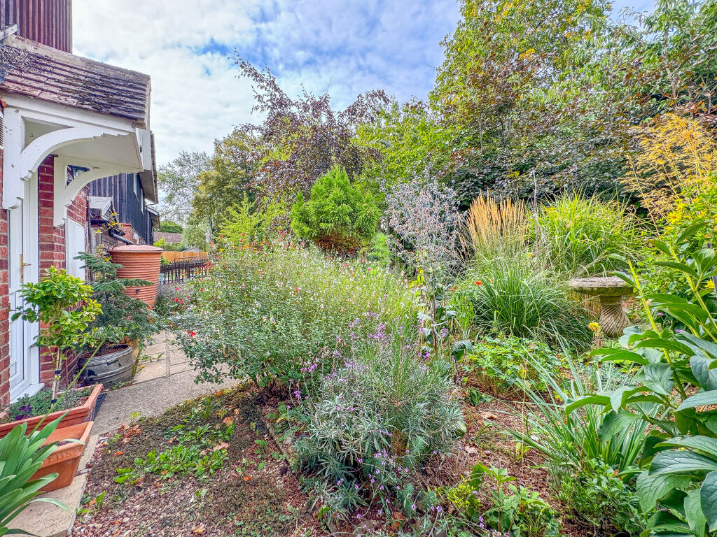 20250822_093916448_iOS_edited