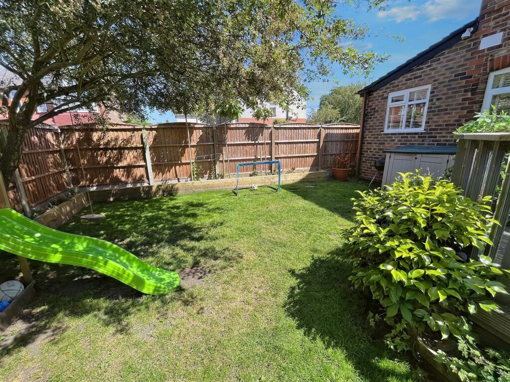 Gardens Aspect 2.jpg