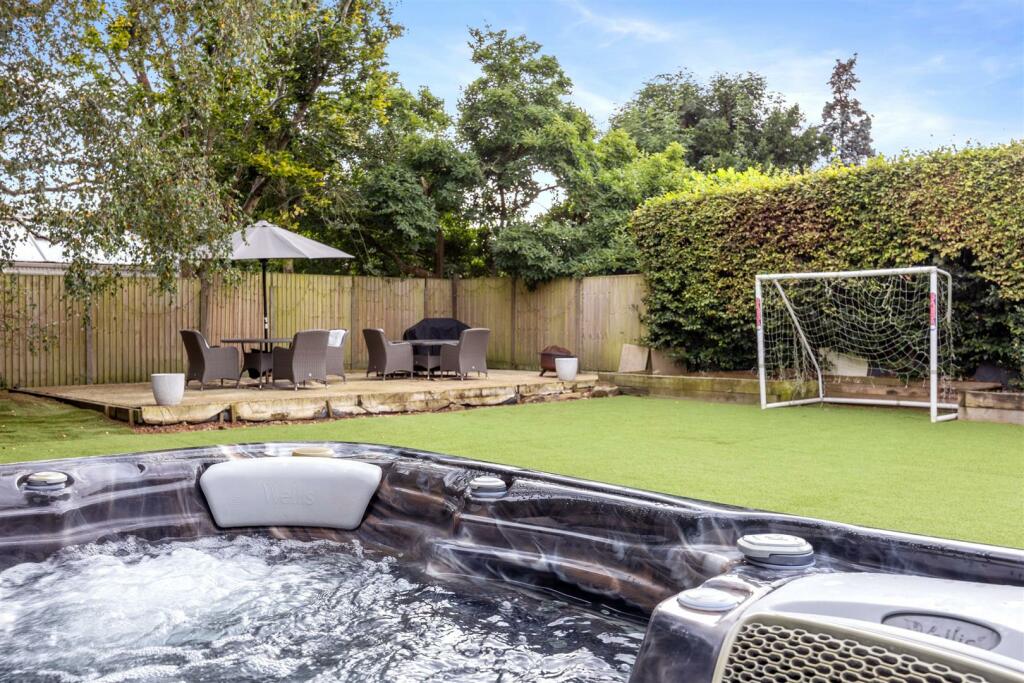 Offington Avenue, 85-042.jpg