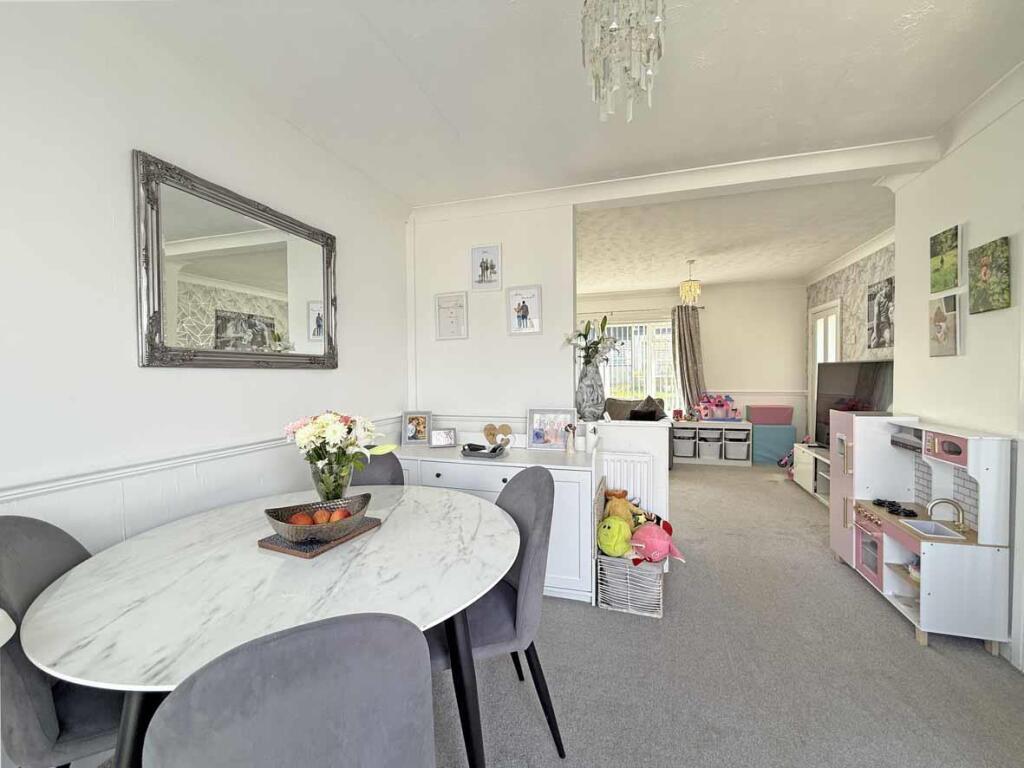 Barcote Walk 20 - Dining Area 2.jpg