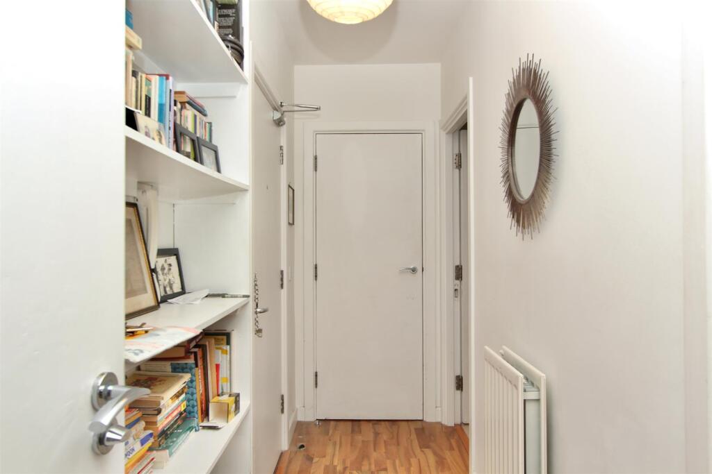 Somerford Grove, N16