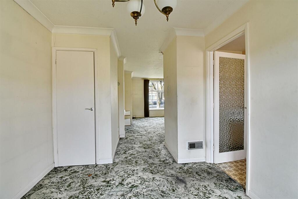 Dining Area 2.jpg