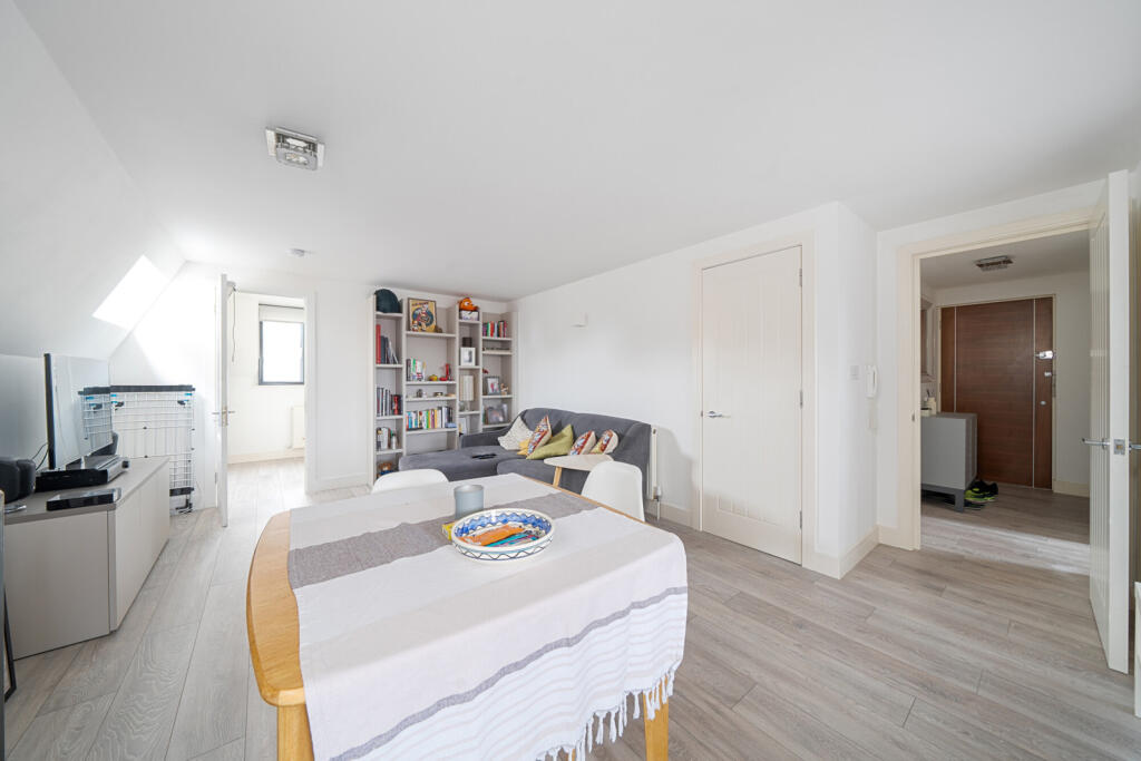 1300586-14-684187...