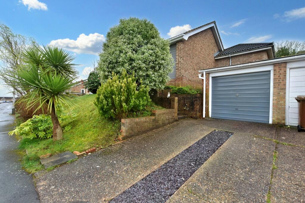 Garage/Parking