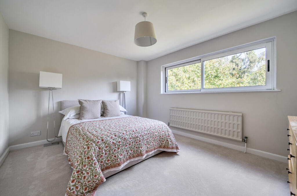 1350375-28-68c406...