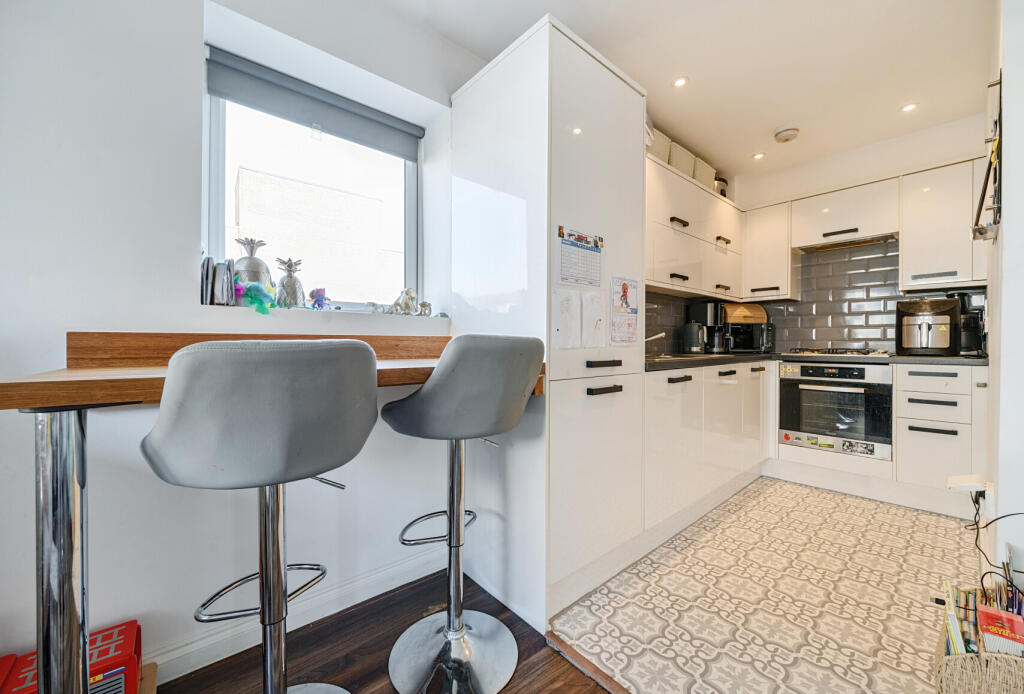 1295576-13-6824bf...