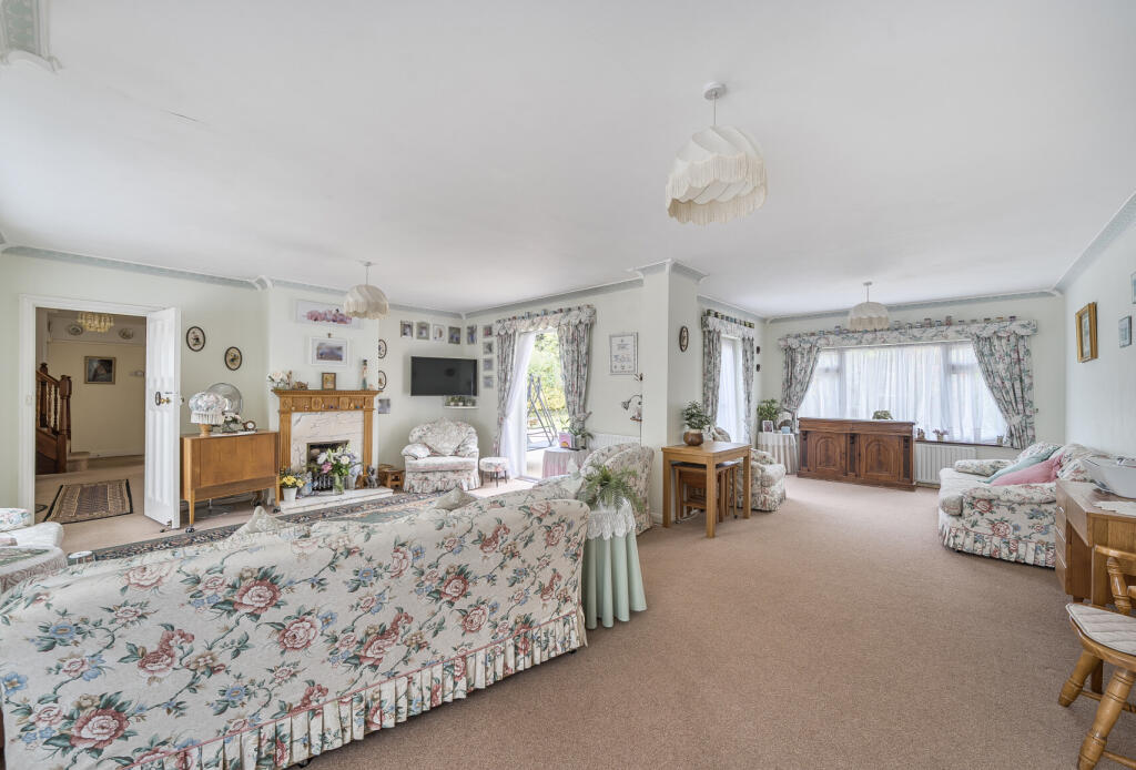 1361608-27-68e676...