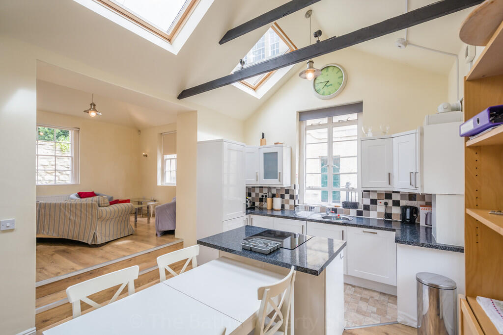 9 Barton Building...