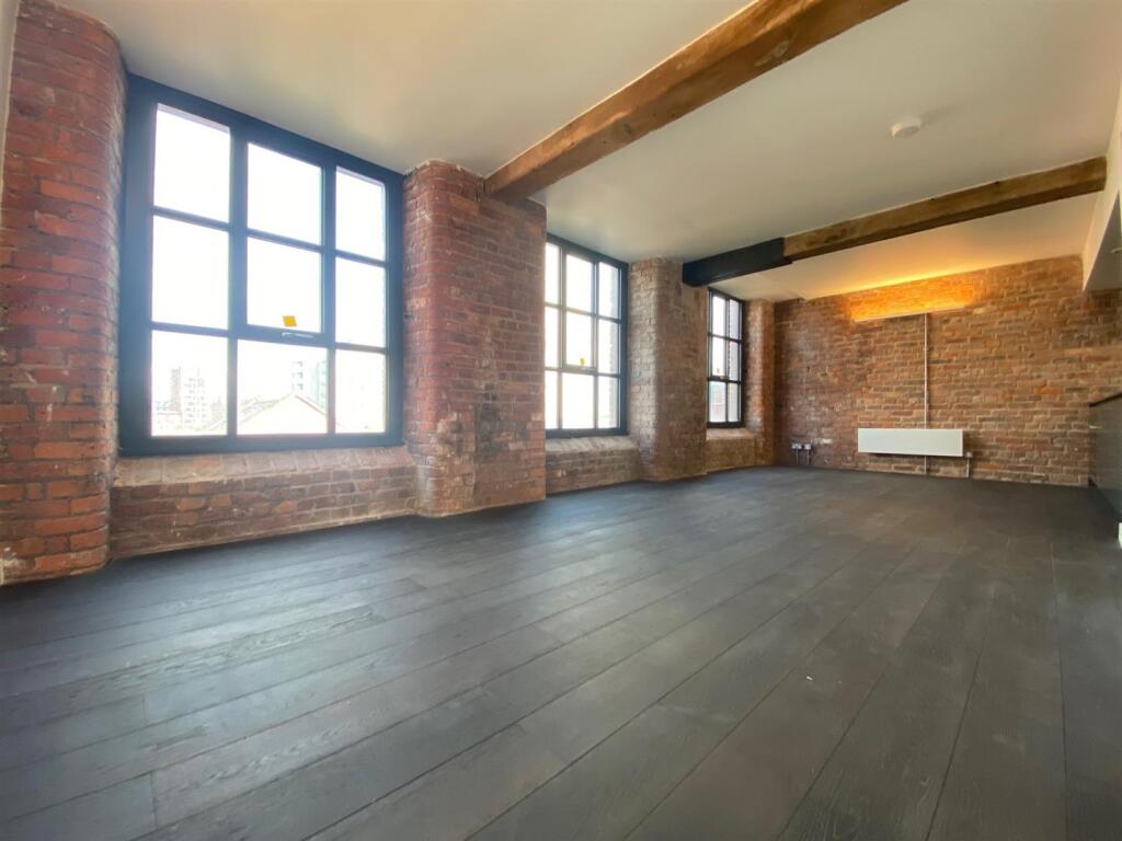 Open plan Living Room &amp; Kitchen