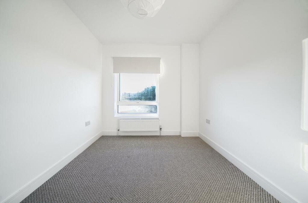 Davidson Frost-Wellings, DFW, Ivinghoe Road, Bushe