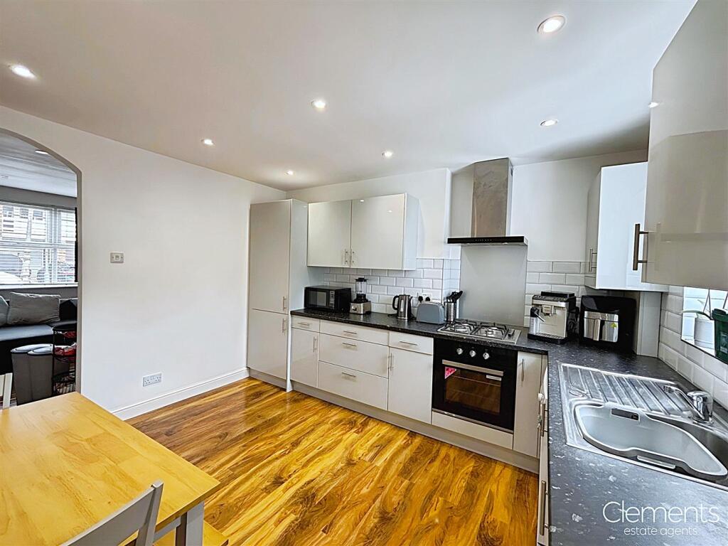 Kitchen/Breakfast Room