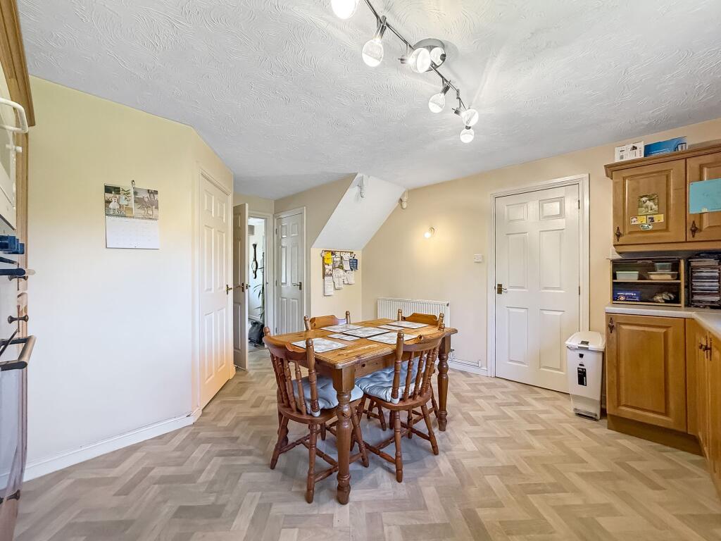 Kitchen/Breakfast Room