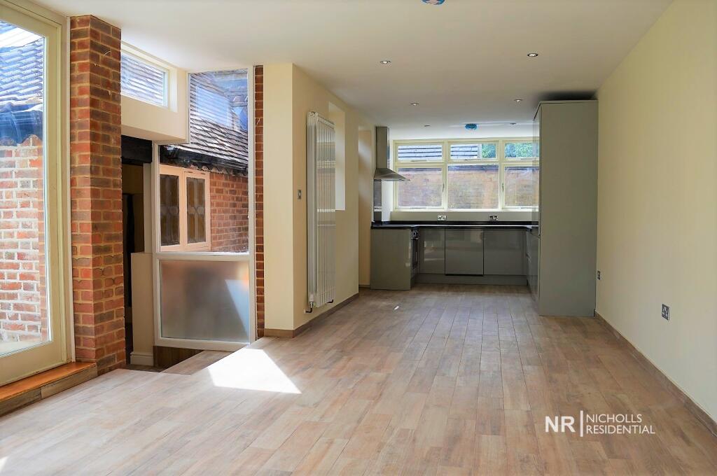 Kitchen/Dining Room