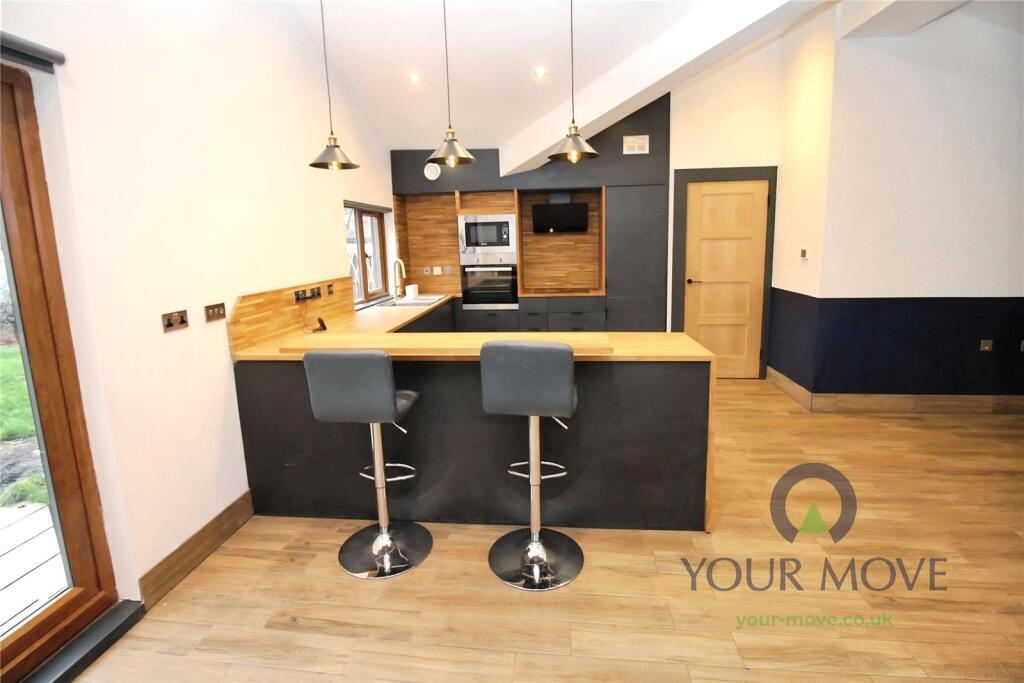 Lounge/Kitchen