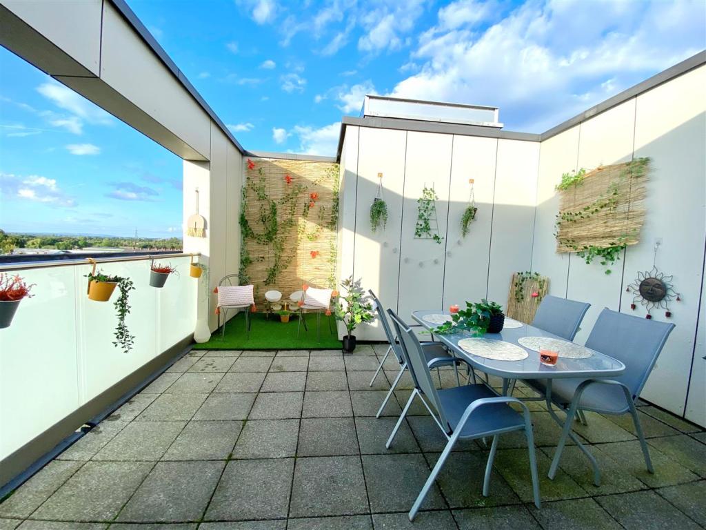 Roof Terrace.jpg