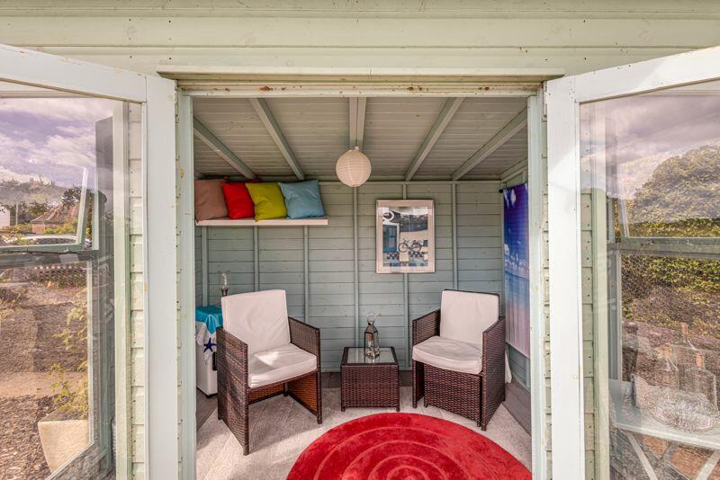 SUMMER HOUSE