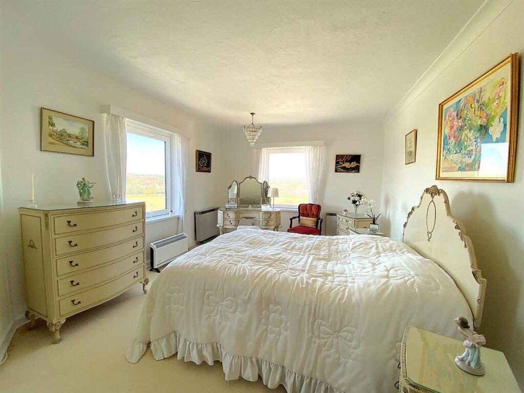 25 St Kitts - bed1.jpg