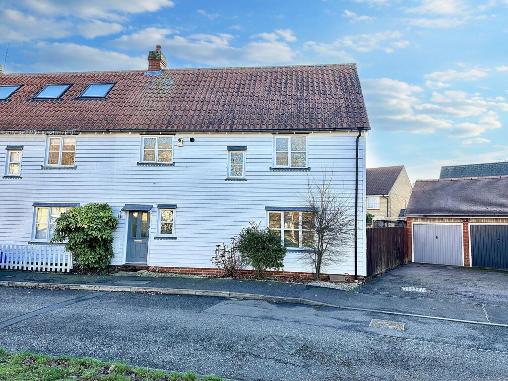 Garage and drive to side