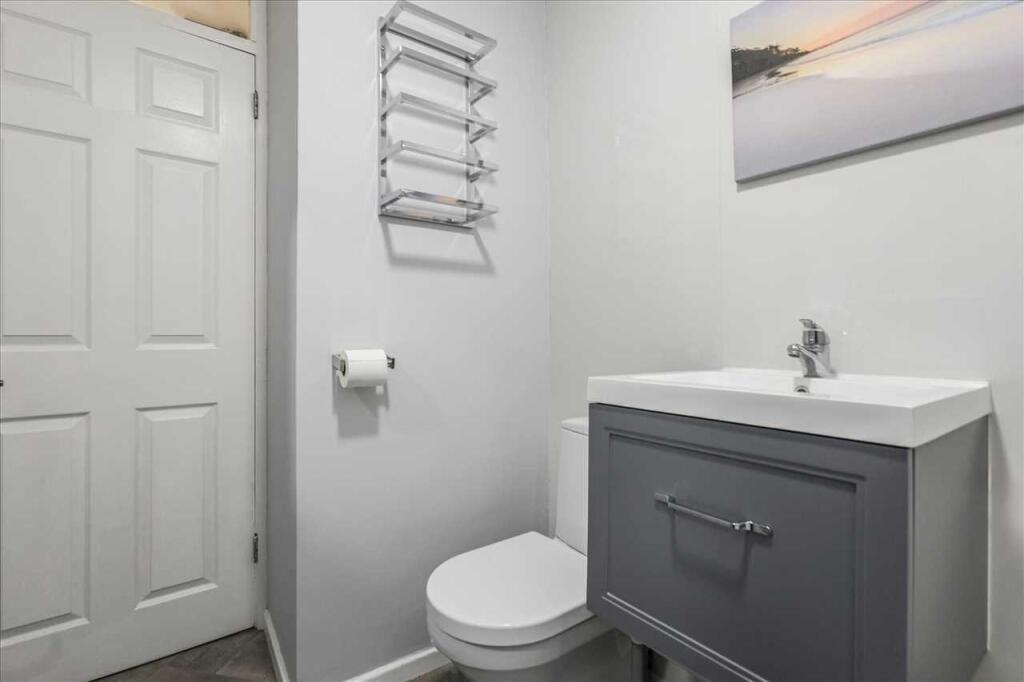 Bathroom (2)
