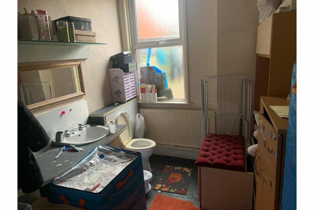 Downstairs Bathroom