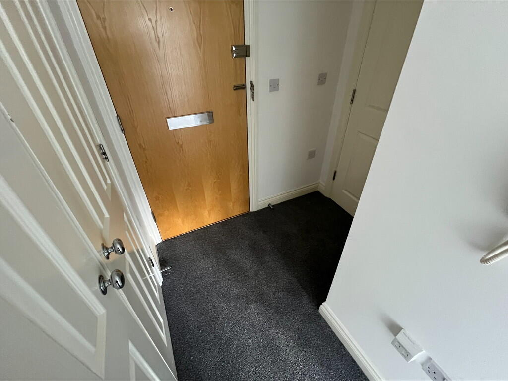 processed-EBECF32...