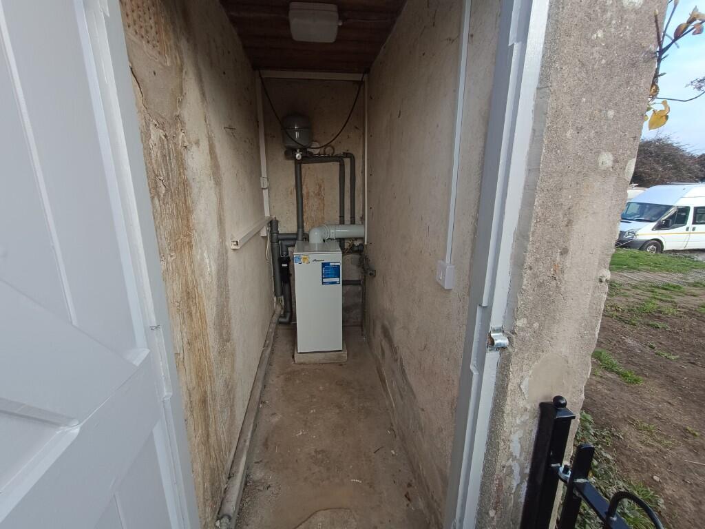 Outside boiler 
