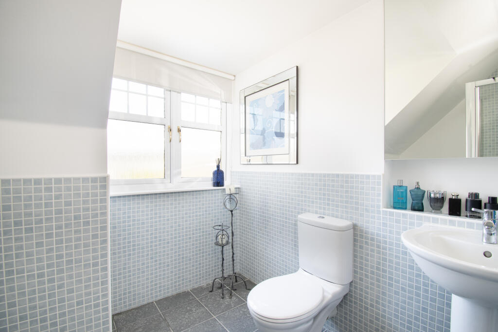 Bedroom1 Ensuite
