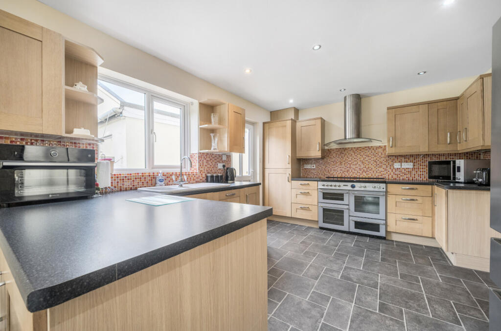 1301331-16-68402e...