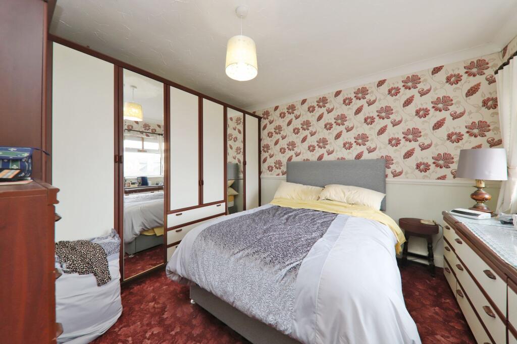 Bed 1 (2)(E)