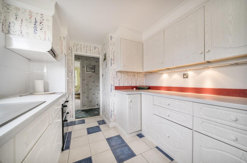 1361416-13-68dd64631be2d