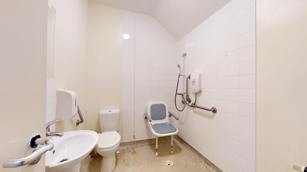 4 &amp; 6 Rosswood Gardens, Wallington SM6 8QZ