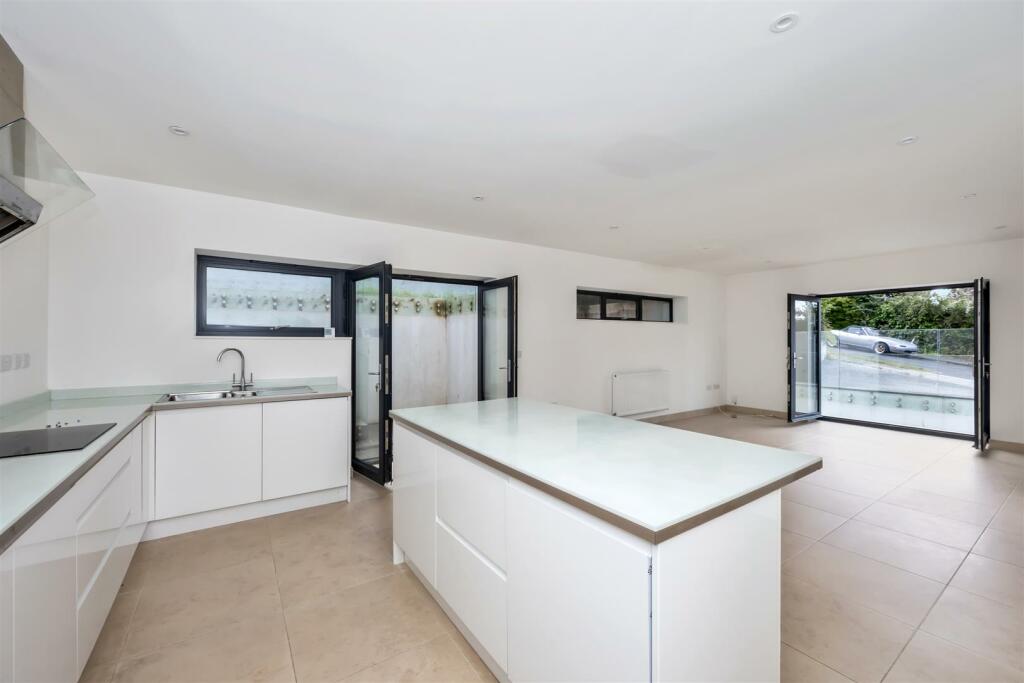 Kitchen/Sitting Room