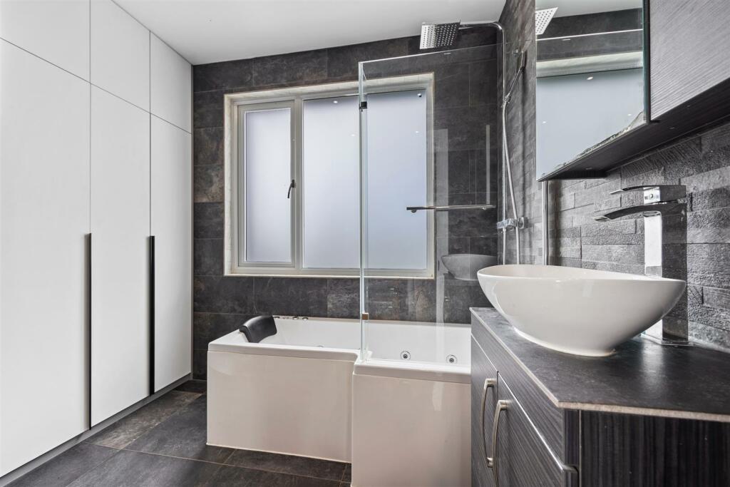 79WellingboroughRoadWeb_21.jpg