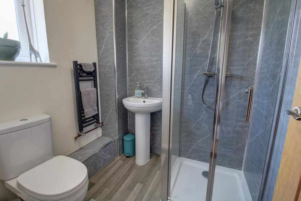 Grounf Floor shower