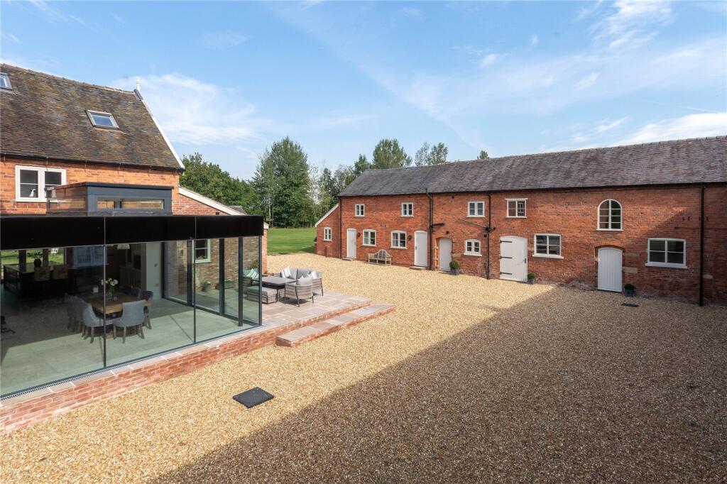 House &amp; Cottages