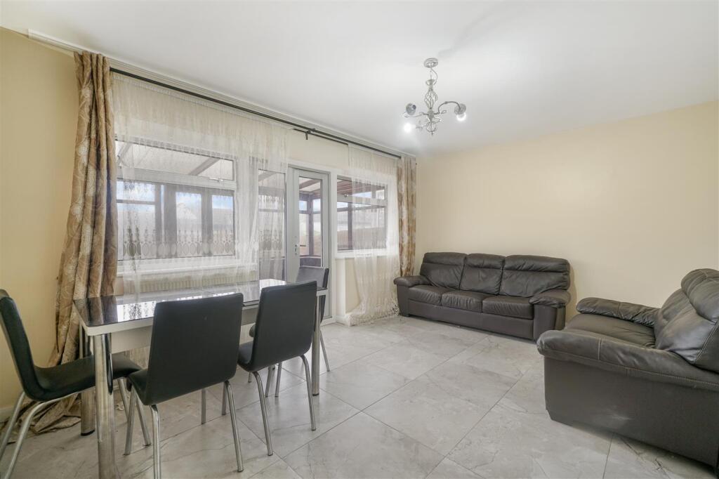 46A Beaumont Avenue - JkEW8ulY7bK0DL1jFgKx.jpg