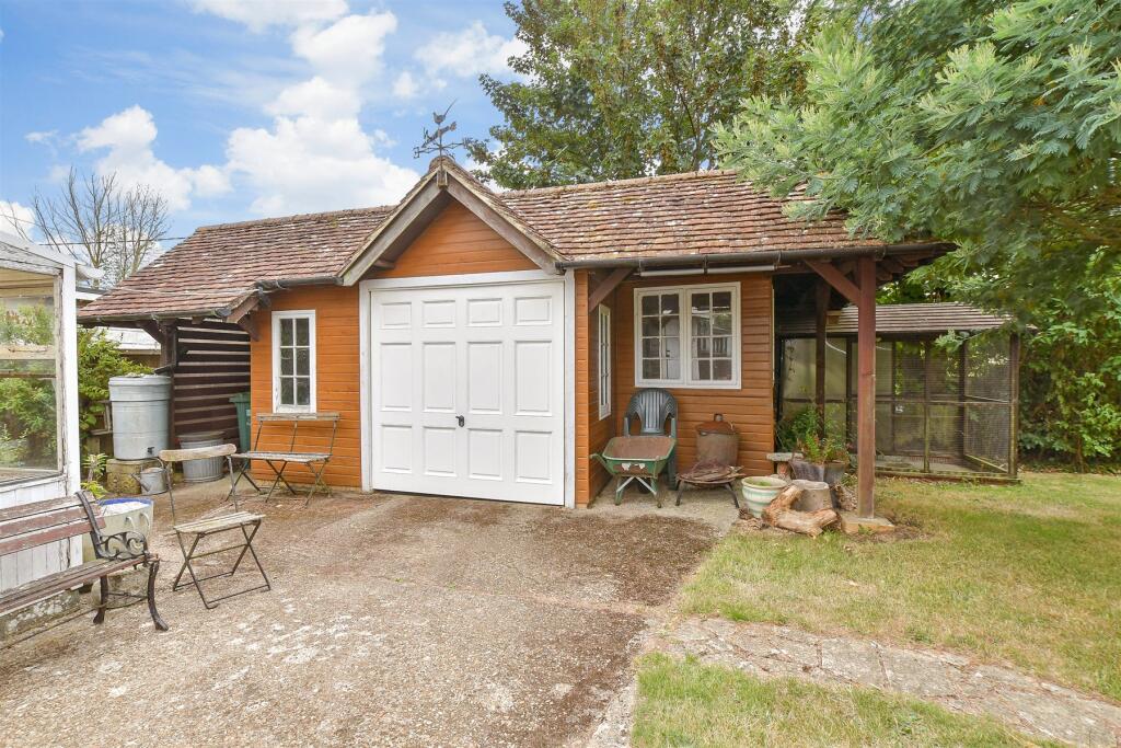 Workshop/Outbuildings