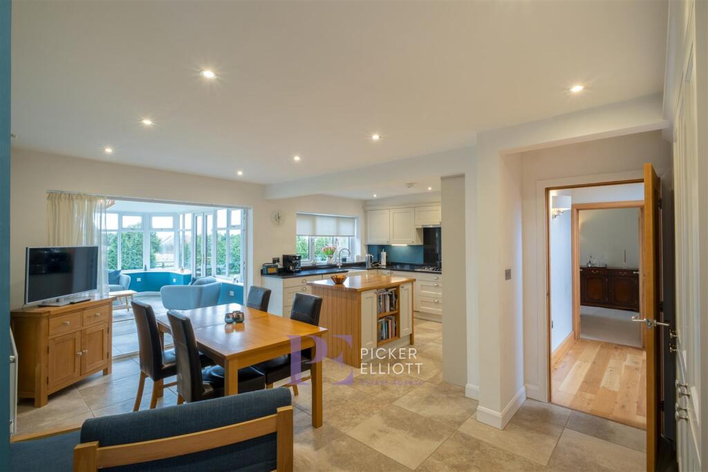 Living dining Kitchen